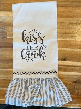 Kiss the Cook Decorative Kitchen Towel - White with Gray Print